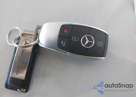 2020 Mercedes-Benz Glc 300 4Matic z USA, uszkodzony, nr VIN WDC0G8EB6LF732049